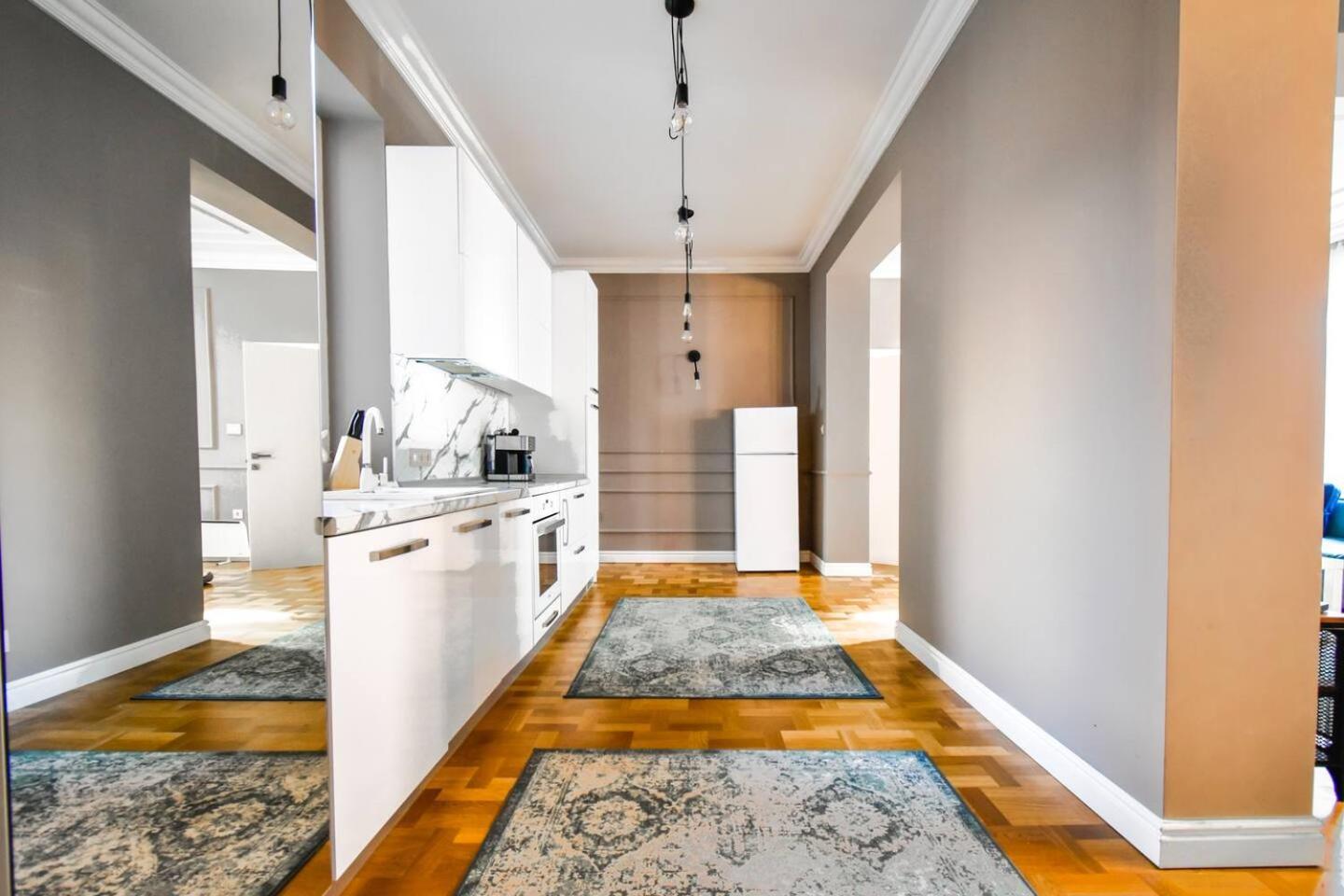 شقة 2Bdr Luxury On Prime Location صوفيا المظهر الخارجي الصورة